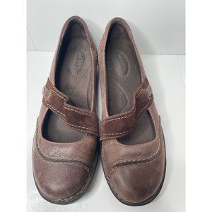 Clark's women's shoes Mary Jane close toe slip on size 7/5